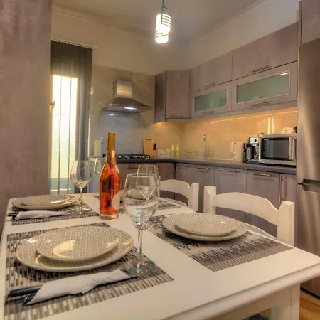 Stratos House 2br Parking Near Corfutown *