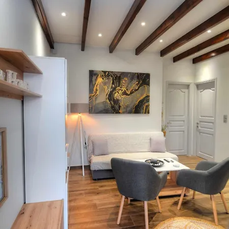 Stratos House! Semesterbostad Alepou