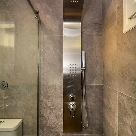 Сasa de vacaciones Stratos House 2br Parking Near Corfutown Alepou