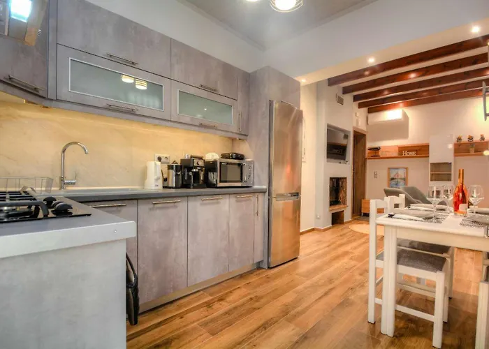 Stratos House 2br Parking Near Corfutown
