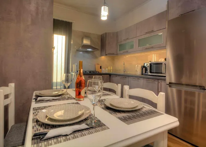 Stratos House 2br Parking Near Corfutown *